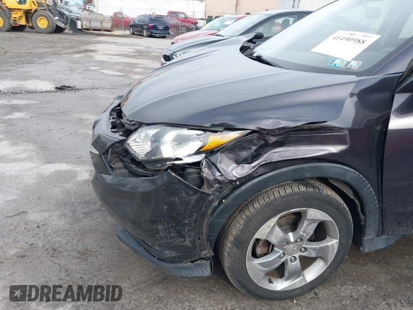 2017 Honda HR-V LX with VIN 3CZRU6H3XHM714198, listed as a IAAI auction lot 41490988 with 122,643 mi miles. Bid and sale history available at carsss.com. Image 17.