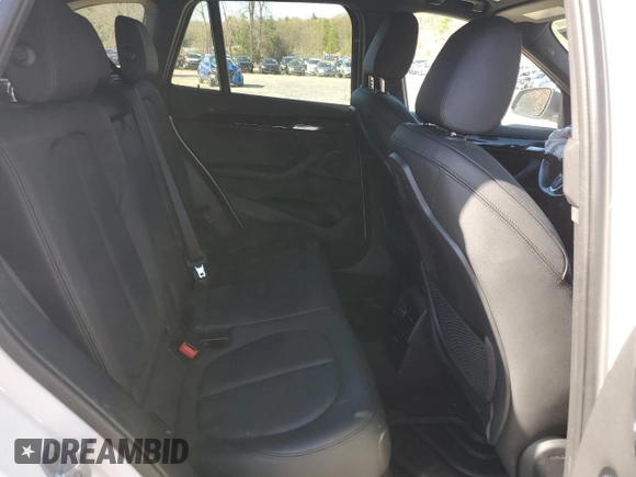 2020 BMW X1 xDrive28i с VIN WBXJG9C0XL5P63962, выставлен на аукционе Copart как лот 54834475 с пробегом 64 401 миль миль и Списание • Salvage title. История ставок и продаж доступна на DreamBid. Изображение 10.