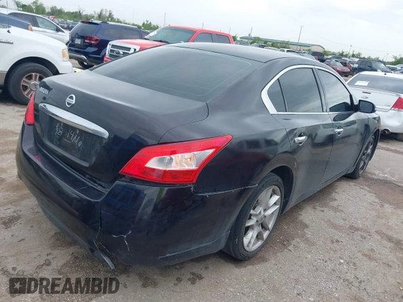 2014 Nissan Maxima S z VIN 1N4AA5AP3EC911798, wystawiony jako IAAI lot #41842528 z przebiegiem 124 030 mil mil oraz . Historia ofert i sprzedaży dostępna na DreamBid. Obrazek 4.