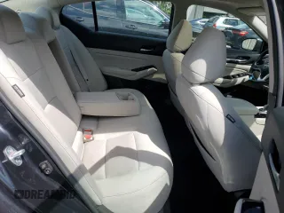 2021 Nissan Altima SV z VIN 1N4BL4DW8MN382220, wystawiony jako Copart lot #54257995 z przebiegiem 42 245 mil mil oraz Szkoda całkowita • Salvage title. Historia ofert i sprzedaży dostępna na DreamBid. Obrazek 10.