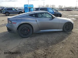 2023 Nissan Z Performance с VIN JN1BZ4BH7PM310841, выставлен на аукционе Copart как лот 87700375 с пробегом 3 263 миль миль и Списание • Salvage title. История ставок и продаж доступна на DreamBid. Изображение 3.