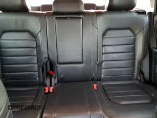 2018 Volkswagen Atlas SEL Premium z VIN 1V2NR2CAXJC573725, wystawiony jako Copart lot #81723714 z przebiegiem 97 157 mil mil oraz Szkoda całkowita • Salvage title. Historia ofert i sprzedaży dostępna na DreamBid. Obrazek 10.