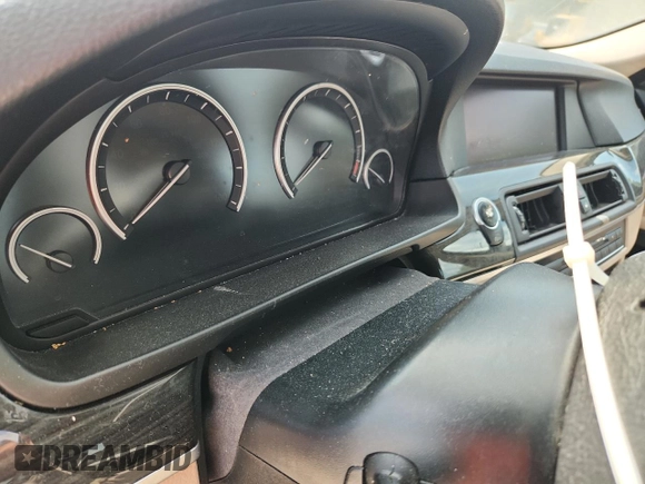 2013 BMW 5 Series 528i xDrive с VIN WBAXH5C5XDDW14707, выставлен на аукционе Copart как лот 63629085 с пробегом 148 795 миль миль и Чистый • Clean title. История ставок и продаж доступна на DreamBid. Изображение 9.