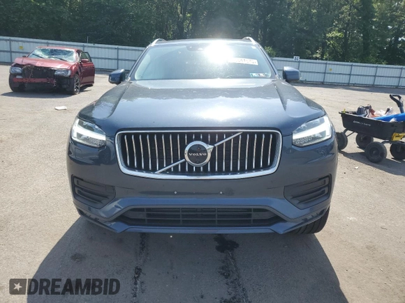2022 Volvo XC90 Momentum with VIN YV4A22PKXN1867907, listed as a Copart auction lot 61944575 with 41,249 mi miles and Salvage title. Bid and sale history available at DreamBid. Image 5.