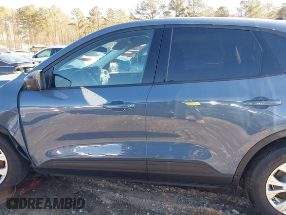 2025 Ford Escape Active with VIN 1FMCU0GN7SUA05786, listed as a IAAI auction lot 41440410 with 889 mi miles. Bid and sale history available at carsss.com. Image 14.