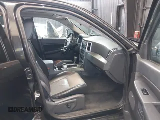 2008 Jeep Grand Cherokee Laredo with VIN 1J8GR48K28C226870, listed as a IAAI auction lot 42665623 with 139,491 mi miles and . Bid and sale history available at DreamBid. Image 5.