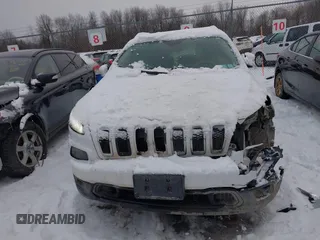2016 Jeep Cherokee Latitude with VIN 1C4PJMCS0GW193936, listed as a IAAI auction lot 41440254 with 156,477 mi miles. Bid and sale history available at carsss.com. Image 12.