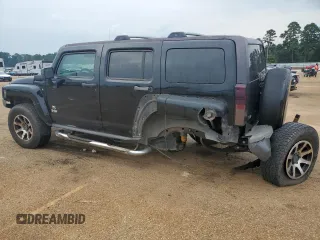 2007 Hummer H3 SUV with VIN 5GTDN13EX78134129, listed as a Copart auction lot 68814194 with 204,389 mi miles and Salvage Title. Bid and sale history available at carsss.com. Image 2.