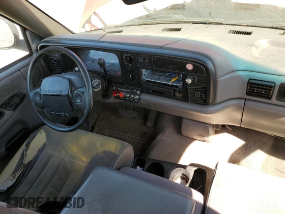 1996 Dodge 1500 z VIN 1B7HC16Y0TS664448, wystawiony jako Copart lot #58747994 z przebiegiem 305 896 mil mil oraz Szkoda całkowita • Salvage title. Historia ofert i sprzedaży dostępna na DreamBid. Obrazek 8.