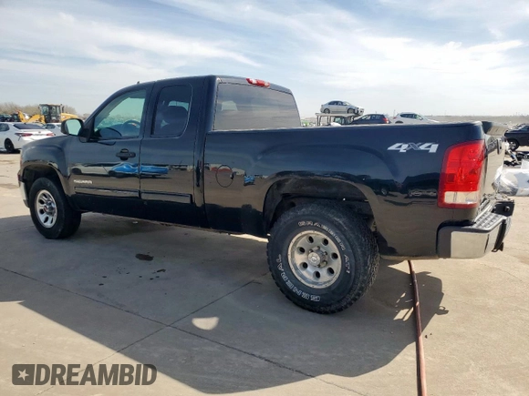 2010 GMC Sierra 1500 with VIN 1GTSKVEA4AZ241610, listed as a Copart auction lot 45301635 with 244,815 mi miles and Salvage Title. Bid and sale history available at DreamBid. Image 2.