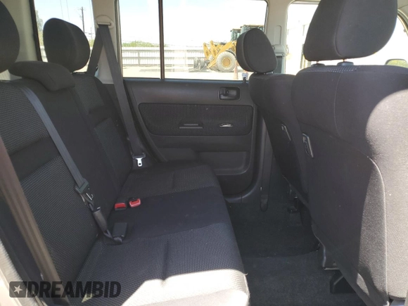 2005 Scion xB z VIN JTLKT334250219246, wystawiony jako Copart lot #57309185 z przebiegiem 101 492 mil mil oraz Szkoda całkowita • Salvage title. Historia ofert i sprzedaży dostępna na DreamBid. Obrazek 10.