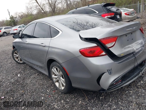 2015 Chrysler 200 Limited with VIN 1C3CCCAB6FN571322, listed as a IAAI auction lot 41929946 with 178,348 mi miles. Bid and sale history available at carsss.com. Image 3.