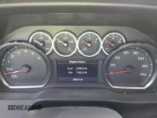 2020 Chevrolet Silverado 1500 LT with VIN 1GCRYDED1LZ274357, listed as a IAAI auction lot 41525824 with 58,572 mi miles. Bid and sale history available at carsss.com. Image 6.