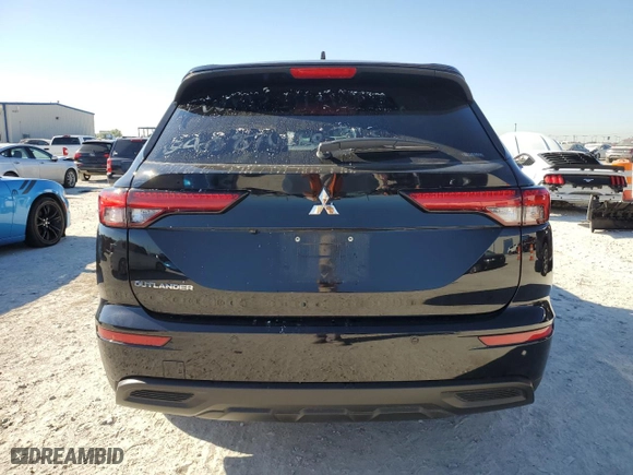 2024 Mitsubishi Outlander ES with VIN JA4J4UA88RZ016339, listed as a Copart auction lot 71032654 with 10,004 mi miles and Salvage Title. Bid and sale history available at carsss.com. Image 6.