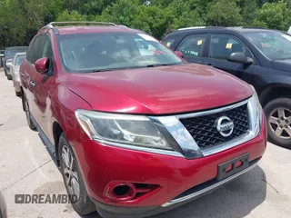 2013 Nissan Pathfinder Platinum with VIN 5N1AR2MM7DC631640, listed as a IAAI auction lot 42325782 with 125,671 mi miles and . Bid and sale history available at DreamBid. Image 1.