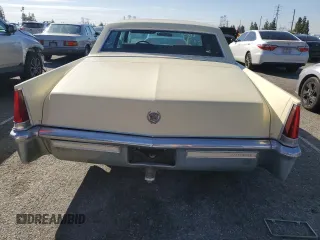 1969 Cadillac Fleetwood z VIN P9296258, wystawiony jako Copart lot #44472325 z przebiegiem 45 798 mil mil oraz Czysty tytuł • Clean title. Historia ofert i sprzedaży dostępna na DreamBid. Obrazek 6.