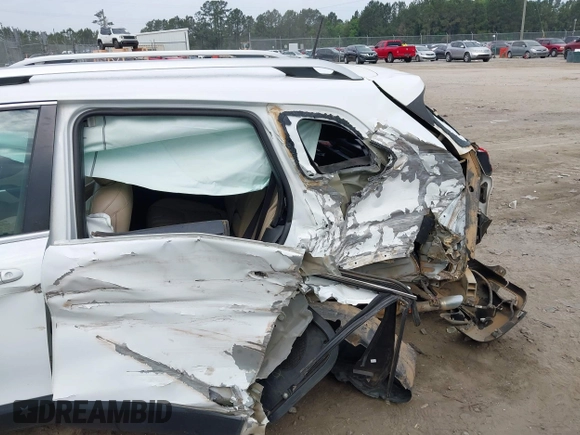 2018 Jeep Cherokee Limited with VIN 1C4PJLDB8JD620937, listed as a IAAI auction lot 42214704 with 172,090 mi miles and . Bid and sale history available at DreamBid. Image 6.