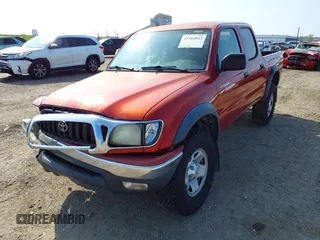 2004 Toyota Tacoma PreRunner z VIN 5TEGN92N94Z439622, wystawiony jako IAAI lot #42104813 z przebiegiem 343 675 mil mil oraz . Historia ofert i sprzedaży dostępna na DreamBid. Obrazek 17.