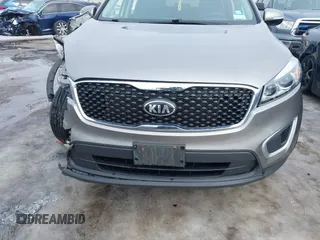 2018 Kia Sorento LX with VIN 5XYPGDA3XJG407247, listed as a IAAI auction lot 41639631 with 127,327 mi miles. Bid and sale history available at carsss.com. Image 12.
