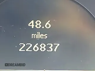 2010 Mercedes-Benz E with VIN WDDHF8HB8AA105439, listed as a IAAI auction lot 42092513 with 226,837 mi miles. Bid and sale history available at carsss.com. Image 13.