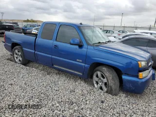 2003 Chevrolet Silverado SS z VIN 2GCEK19N131405989, wystawiony jako Copart lot #78269464 z przebiegiem 293 794 mil mil oraz Szkody całkowita. Historia ofert i sprzedaży dostępna na DreamBid. Obrazek 4.