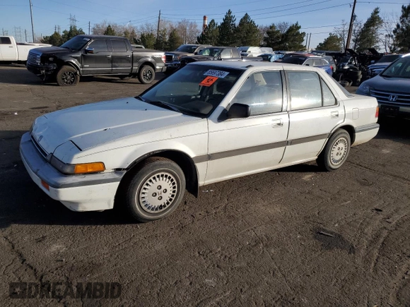1987 Honda Accord z VIN JHMCA5633HC044303, wystawiony jako Copart lot #85697384 z przebiegiem 19 871 mil mil oraz Nie do naprawy • Non repairable. Historia ofert i sprzedaży dostępna na DreamBid. Obrazek 1.