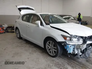 2014 Lexus CT 200h Hybrid with VIN JTHKD5BH4E2201634, listed as a IAAI auction lot 41068948 with 132,125 mi miles. Bid and sale history available at carsss.com. Image 1.