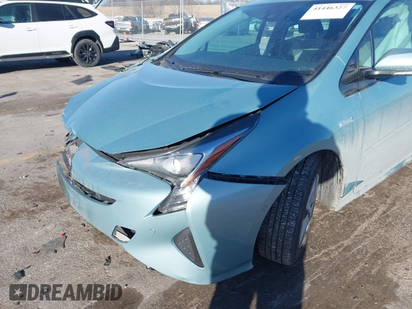 2018 Toyota Prius Two with VIN JTDKARFU1J3057604, listed as a IAAI auction lot 41446327 with 72,023 mi miles. Bid and sale history available at carsss.com. Image 6.
