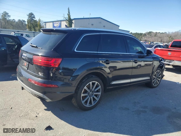 2017 Audi Q7 Premium Plus with VIN WA1LAAF72HD035562, listed as a Copart auction lot 45555165 with 133,740 mi miles and Salvage Title. Bid and sale history available at carsss.com. Image 3.
