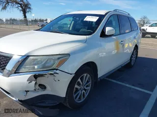 2015 Nissan Pathfinder S with VIN 5N1AR2MM3FC701136, listed as a IAAI auction lot 41630235 with 187,162 mi miles. Bid and sale history available at carsss.com. Image 6.