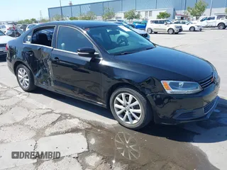 2013 Volkswagen Jetta SE z VIN 3VWDP7AJ4DM423726, wystawiony jako IAAI lot #42269121 z przebiegiem 123 073 mil mil oraz . Historia ofert i sprzedaży dostępna na DreamBid. Obrazek 1.