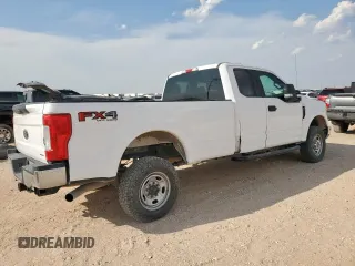 2019 Ford F-250 XL z VIN 1FT7X2B60KEG23826, wystawiony jako Copart lot #57651295 z przebiegiem 77 803 mil mil oraz Szkoda całkowita • Salvage title. Historia ofert i sprzedaży dostępna na DreamBid. Obrazek 3.