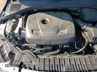 2018 Volvo S60 Inscription Platinum with VIN LYV402TM9JB156991, listed as a Copart auction lot 70232645 with 8,284 mi miles and Salvage title. Bid and sale history available at DreamBid. Image 15.