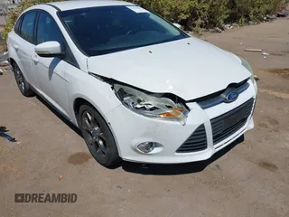 2013 Ford Focus SE z VIN 1FADP3F25DL164555, wystawiony jako IAAI lot #41945007 z przebiegiem 119 699 mil mil oraz . Historia ofert i sprzedaży dostępna na DreamBid. Obrazek 6.