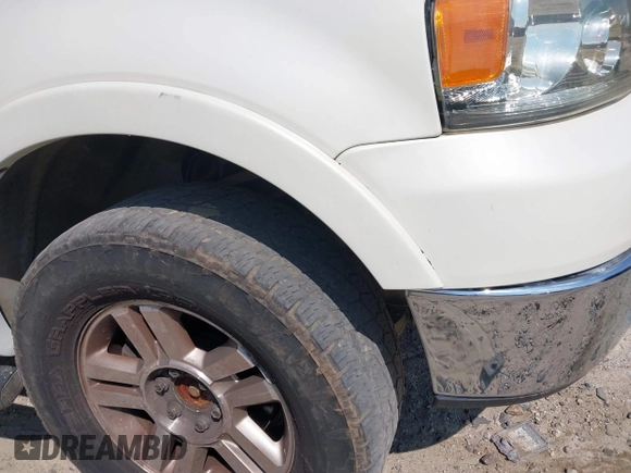 2007 Ford F-150 XLT z VIN 1FTPW14V97FA04872, wystawiony jako IAAI lot #42699936 z przebiegiem 143 060 mil mil oraz . Historia ofert i sprzedaży dostępna na DreamBid. Obrazek 18.