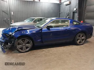 2014 Ford Mustang V6 with VIN 1ZVBP8AM4E5272840, listed as a IAAI auction lot 42162282 with 99,221 mi miles and . Bid and sale history available at DreamBid. Image 15.