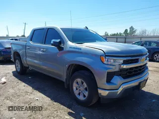 2025 Chevrolet Silverado 1500 LT with VIN 3GCPACED8SG144631, listed as a IAAI auction lot 41647414 with 4,520 mi miles. Bid and sale history available at carsss.com. Image 1.