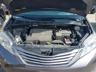 2015 Toyota Sienna XLE with VIN 5TDYK3DC6FS542504, listed as a IAAI auction lot 42569992 with 113,004 mi miles and . Bid and sale history available at DreamBid. Image 10.