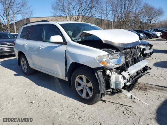 2010 Toyota Highlander SE with VIN 5TDJK3EH9AS016193, listed as a Copart auction lot 46851545 with 0 mi miles and Clean Title. Bid and sale history available at carsss.com. Image 4.