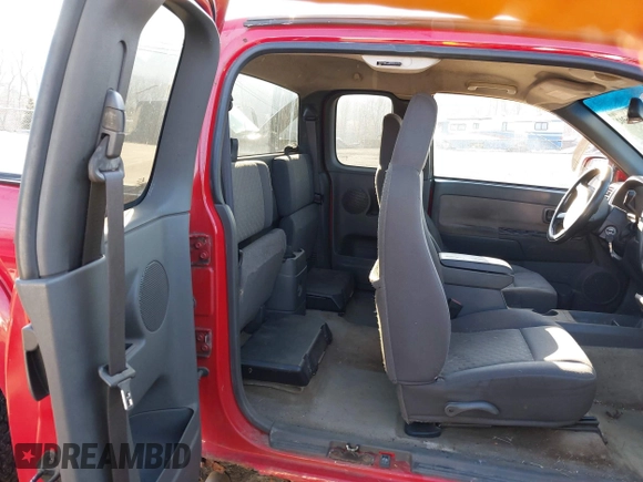 2004 GMC Canyon SLE Z71 with VIN 1GTDT196048219974, listed as a IAAI auction lot 41646302 with 227,684 mi miles. Bid and sale history available at carsss.com. Image 8.