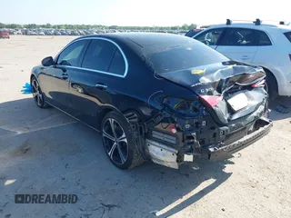 2023 Mercedes-Benz C 300 с VIN W1KAF4GB5PR139666, выставлен на аукционе IAAI как лот 42067291 с пробегом 23 609 миль миль и . История ставок и продаж доступна на DreamBid. Изображение 3.