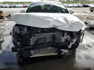 2020 Kia Cadenza Limited with VIN KNALC4J17L5232666, listed as a Copart auction lot 78526554 with 26,300 mi miles and Non Repairable. Bid and sale history available at carsss.com. Image 5.