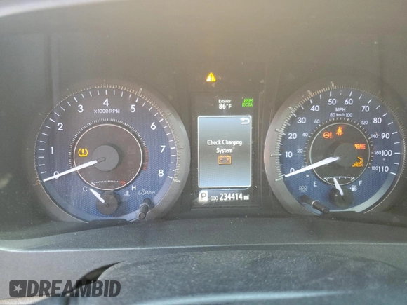 2018 Toyota Sienna XLE Auto Access Seat with VIN 5TDYZ3DC3JS904731, listed as a Copart auction lot 55451085 with 234,414 mi miles and Clean Title. Bid and sale history available at DreamBid. Image 9.