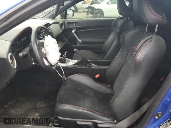 2020 Subaru BRZ Limited z VIN JF1ZCAC12L9701394, wystawiony jako Copart lot #52631135 z przebiegiem 97 580 mil mil oraz Nie do naprawy • Non repairable. Historia ofert i sprzedaży dostępna na DreamBid. Obrazek 7.