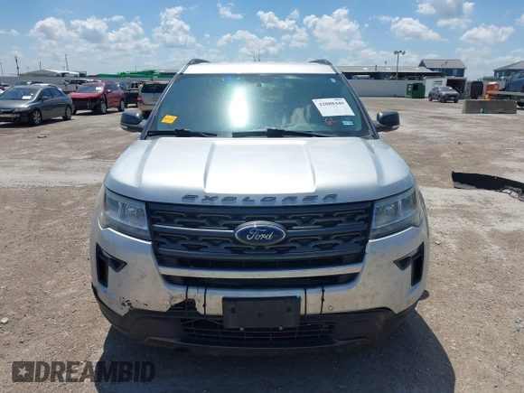 2018 Ford Explorer XLT z VIN 1FM5K7D87JGA54926, wystawiony jako IAAI lot #42088449 z przebiegiem 247 391 mil mil oraz . Historia ofert i sprzedaży dostępna na DreamBid. Obrazek 13.