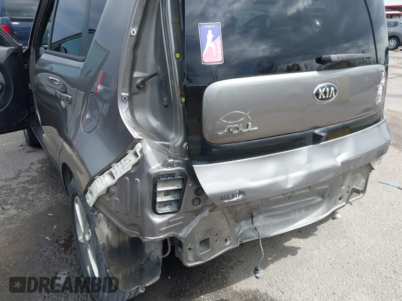 2016 Kia Soul with VIN KNDJN2A25G7362103, listed as a IAAI auction lot 41686898 with 83,621 mi miles and . Bid and sale history available at DreamBid. Image 6.
