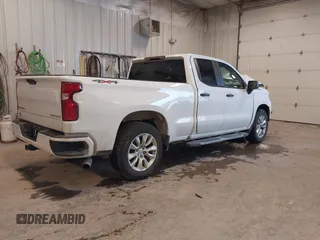 2019 Chevrolet Silverado 1500 Custom with VIN 1GCRYBEH2KZ411456, listed as a IAAI auction lot 41298577 with 75,731 mi miles and . Bid and sale history available at DreamBid. Image 4.