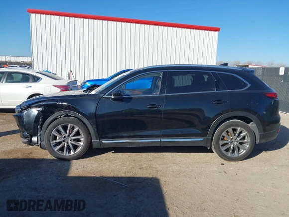 2018 Mazda CX-9 Signature with VIN JM3TCBEY2J0207786, listed as a IAAI auction lot 41478330 with 99,311 mi miles and . Bid and sale history available at DreamBid. Image 14.