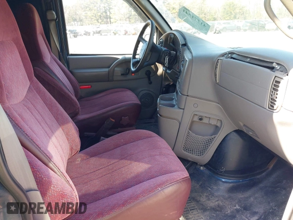 1998 Chevrolet Astro Cargo z VIN 1GCDM19W1WB194599, wystawiony jako IAAI lot #41771541 z przebiegiem 178 607 mil mil oraz . Historia ofert i sprzedaży dostępna na DreamBid. Obrazek 5.