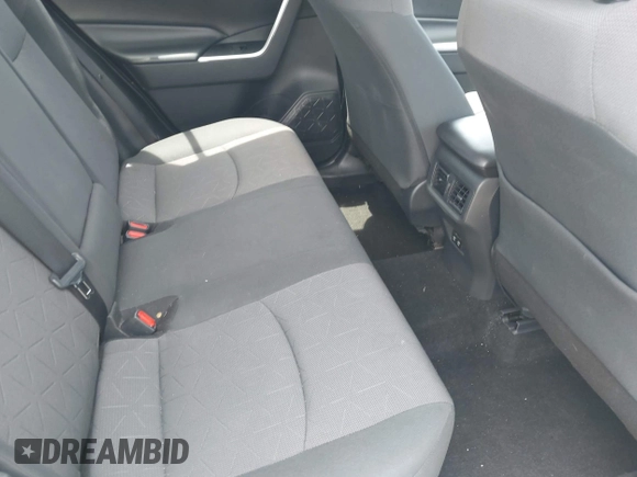 2019 Toyota RAV4 XLE with VIN 2T3P1RFV0KC008652, listed as a IAAI auction lot 42508557 with 87,684 mi miles and . Bid and sale history available at DreamBid. Image 8.